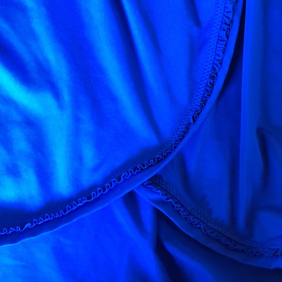 Workout top - Picture 4 of 4